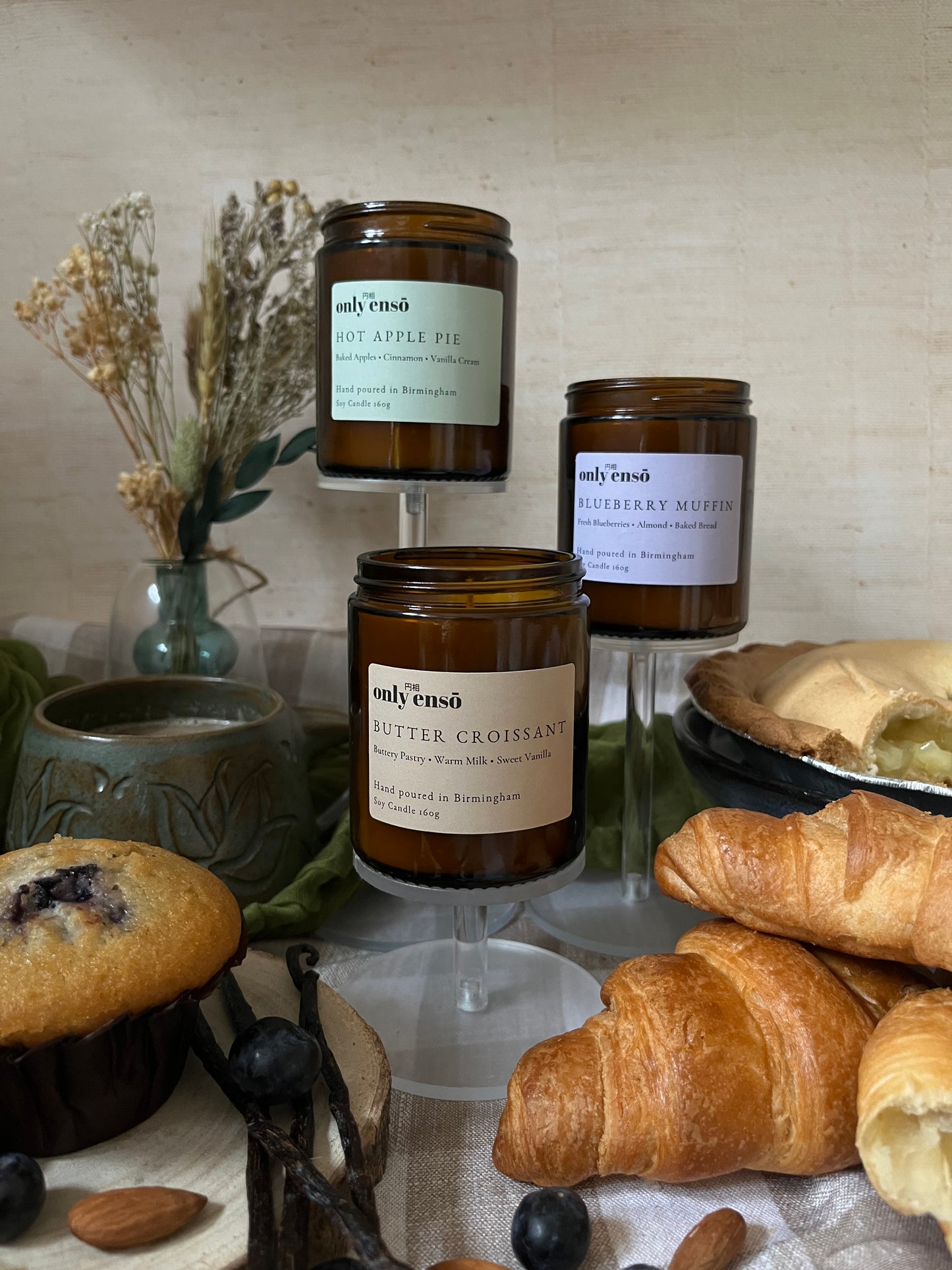Butter Croissant Soy Wax Candle | Buttery Pastry, Warm Milk and Sweet Vanilla