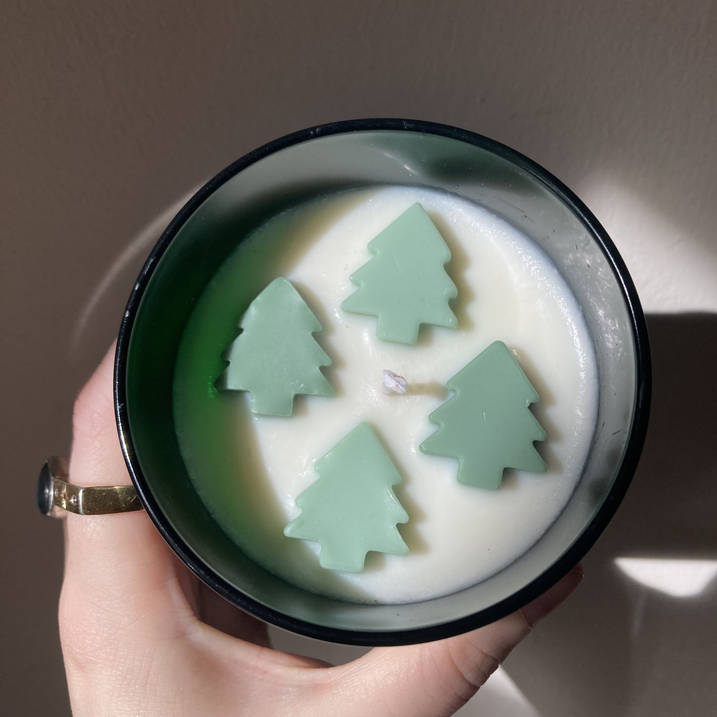 Christmas Tree Novelty Candle | Pine, Cedarwood and Green Leaf